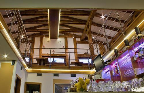 Jirkov House | Restaurant Penzion City