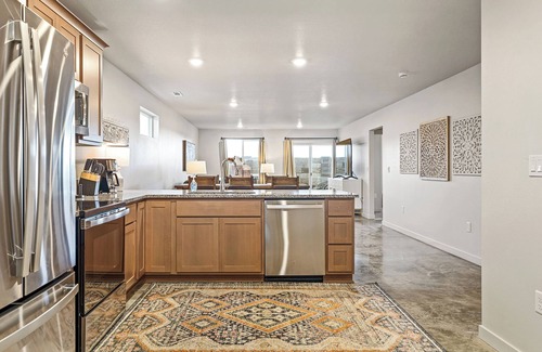 Stanfield House | Restful Bumblebee