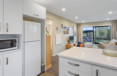 Swanson House | Restful Country Getaway Nr Trust Arena & Fast WiFi