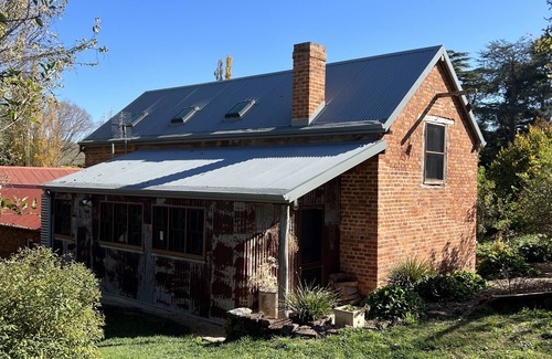 Locksley Cottage | Restored 1826 Convict Quarters at Locksley. 25 mins to Bathurst