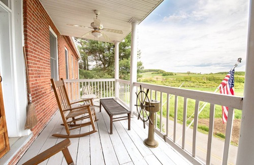 Somerset House | Restored colonial farmhouse near Seven Springs - Perfect for family gatherings