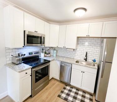 Leonardtown Apartment | Retreat at Fenwick