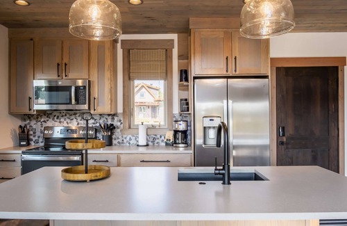 Eureka House | Retreat at the Wilderness Club