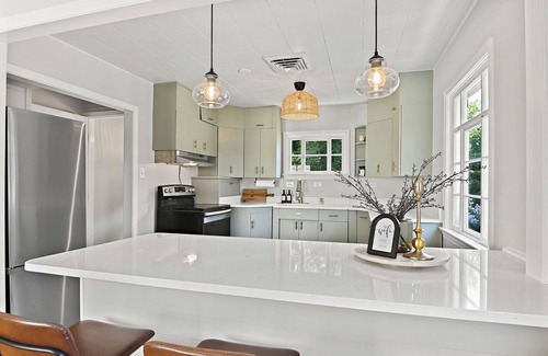 Leesburg's Old and Historic District House | Retreat in Historic Downtown Leesburg - Walkable to Everything!nn