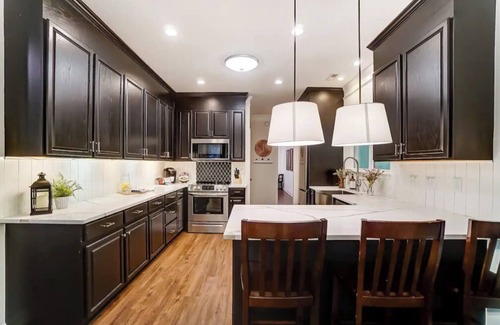 Mint Hill House | Retreat in the Woods!