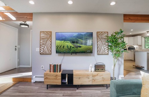 Birch Hill Cottage | Retreat near Conway : HotTub, Harry Potter Room