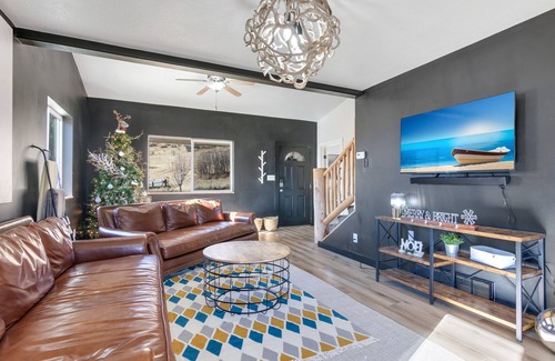 Utah County House | Retreat on 153 acres starting at a river and ending in a canyon, come have fun!