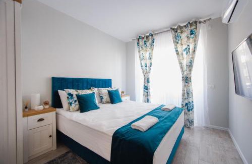 Oradea Apartment | Retreat to a Stylish Home at West Residence
