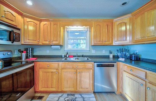 East Ellijay House | Retreat to Ellijay with stunning sunset views!