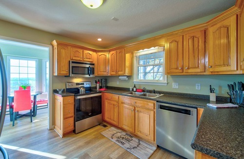 East Ellijay House | Retreat to Ellijay with stunning sunset views!
