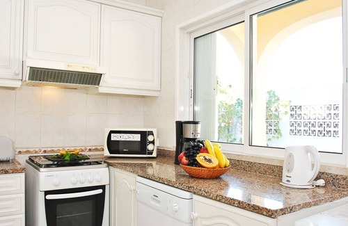 Sesmarias Villa | Retreat w/BBQ & heatable pool in Galé, Algarve