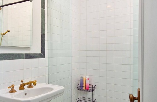 Westlake Apartment | Retro Chic Studio Near DTLA!