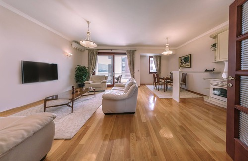 Budva Apartment | Retro Two Bedroom Apartment in Center of Budva