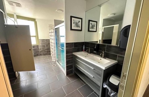 Goldman Cabin | Reunion Lodge, perfect for the whole family at Oak Valley Golf Course & Resort
