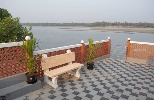 Udupi Cottage | Reunion Ocean Tides- Room 222- Beach Cottages