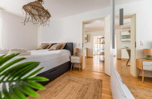Krems an der Donau Apartment | revLIVING Forest Hill Residence Krems-Stein inklusive Parkplatz