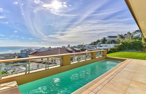 Bantry Bay Villa | Rex Revine - Your Ultimate Luxury Villa Getaway in Bantry Bay