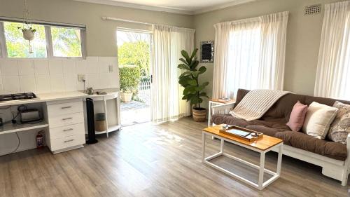 Hunter's Home House | Rexford Cottage