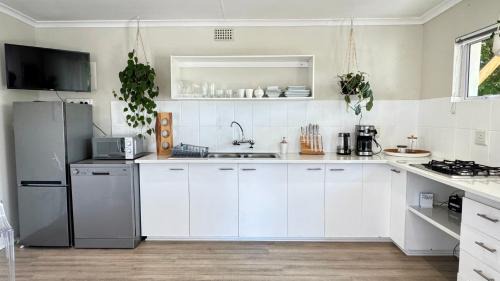 Hunter's Home House | Rexford Cottage