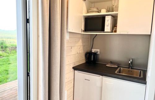 Hornafjörður Cabin | REY Stays - Small & Cozy Studio