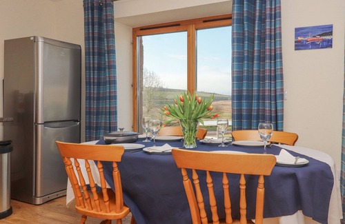 Fortrose Cottage | REYFLAT BARN, family friendly, with a garden in Rosemarkie