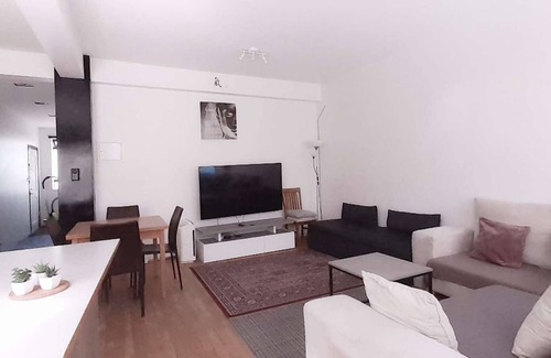 Downtown Apartment | Reykjavik Antique Rentals - Antique 02
