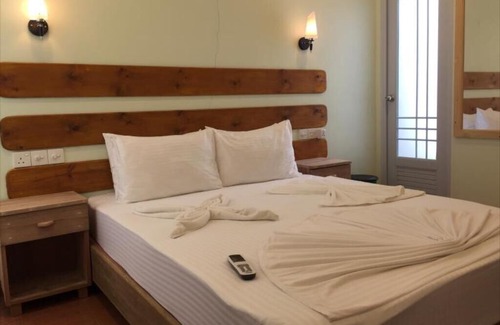 Maafushi House | Reyva Inn Guest House is a very local style guest house in Maafushi, Maldives.
