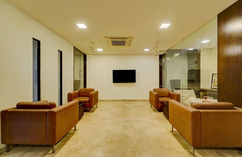 Royapettah Hotel | RG Suites Royapettah