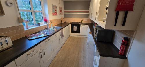 Durham House | Rhubarb Retreat - Stylish House, Sleeps 5, 10 mins to Durham City & Parking & Garden