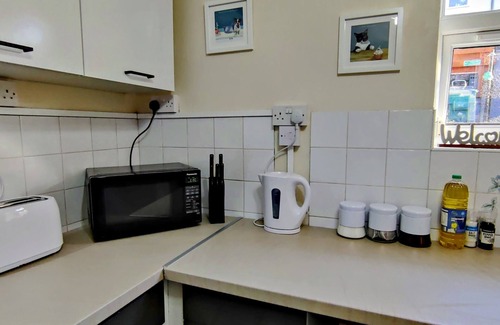 Colwyn Bay House | Rhubarb Terrace on the Coast - Sleeps 1-6