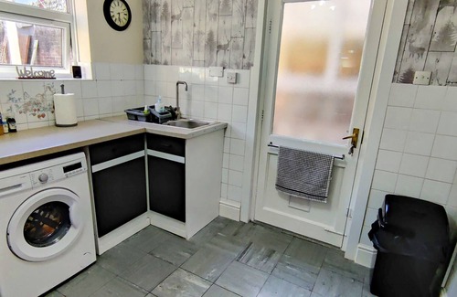 Colwyn Bay House | Rhubarb Terrace on the Coast - Sleeps 1-6