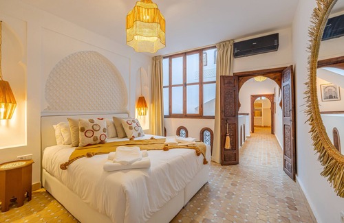 Kasbah House | Riad Dar Lallasaadia-exclusiv-heatedpool-breakfast