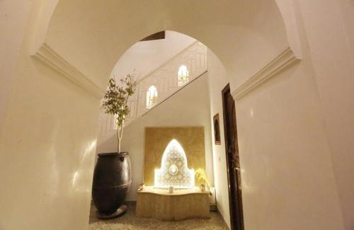 Sidi Abdallah Ghiat House | Riad Oum Exclusive