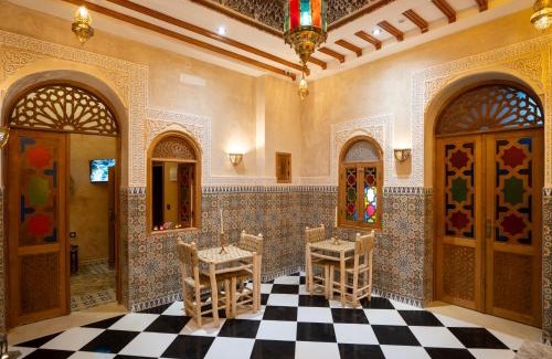 Oulad Khallouf House | Riad Qasr El Medina