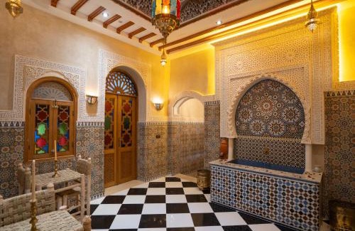 Oulad Khallouf House | Riad Qasr El Medina