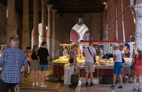 San Polo Apartment | Rialto al Manganer by Venicevillas