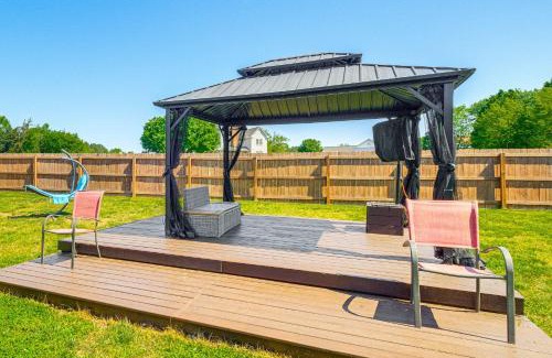 Sandston House | Richmond Area Home with Game Room and Patio!