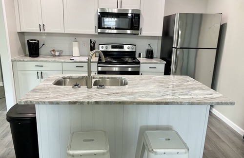 Ashland House | Richmond Gem! Minutes to I95