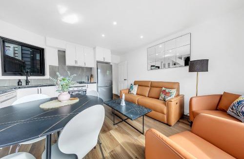 Richmond Villa | Richmond Retreat Steps to MCG & Rod Laver & CBD