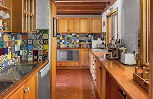 Merrijig House | Ridge River Retreat: 4 BR, 3.5 BA in Merrijig, Sleeps 8