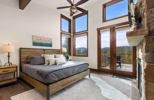 Nederland House | Ridge View Retreat - Panoramic Views and Hot Tub