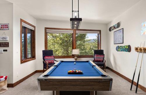 Nederland House | Ridge View Retreat - Panoramic Views and Hot Tub