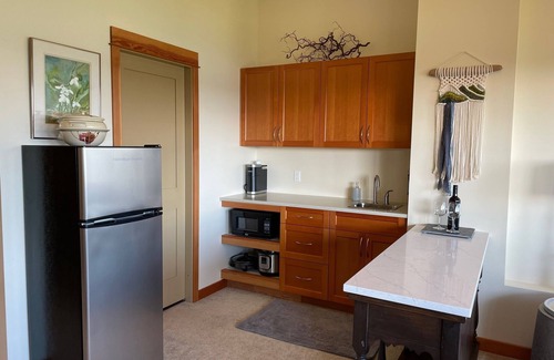 Campbell River House | Ridge View Suite Seascape Panorama with Covered Deck