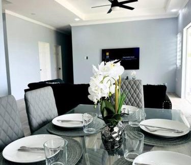 Kingstown Apartment | Ridge View