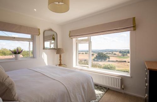 Alcester House | Ridgeway Farmhouse at Ragley Estate