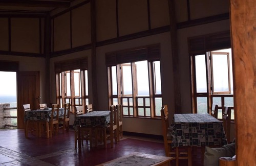 Rubirizi Cabin | Rift Valley Game Lodge Rubirizi