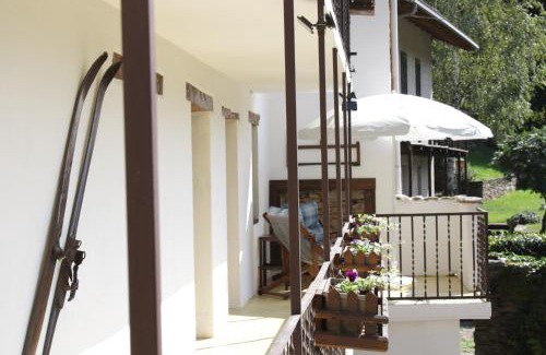 Pramollo Bed & Breakfast | Rifugio Pomeano Bed and Breakfast