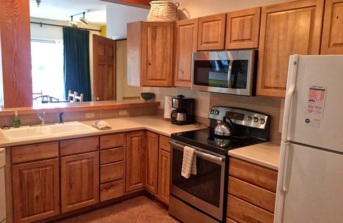 Frisco Condo | Right on Main St. Hot Tub. Close to Marina. Garage