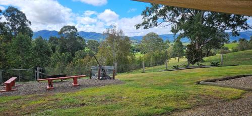 Mount Kilcoy Cabin | Rileysview