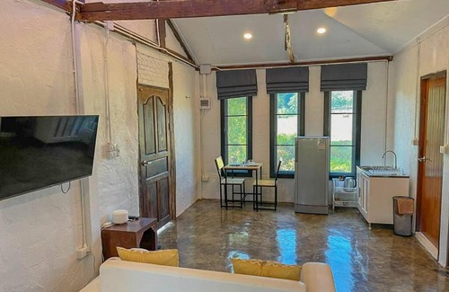 Mae Kon House | Rim Nam 338, 1BR near Singh Park White Temple